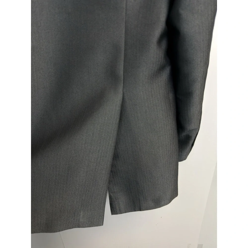 Calvin Klein Men's 46L Sport Coat Blazer Two Button Grey Herringbone Poly Blend‎